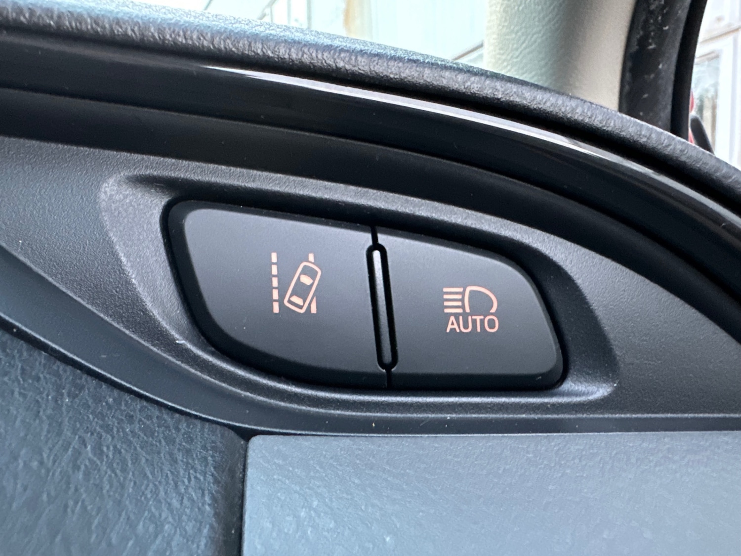 Used Toyota Yaris 2015 for sale - 75777912: Photo 40