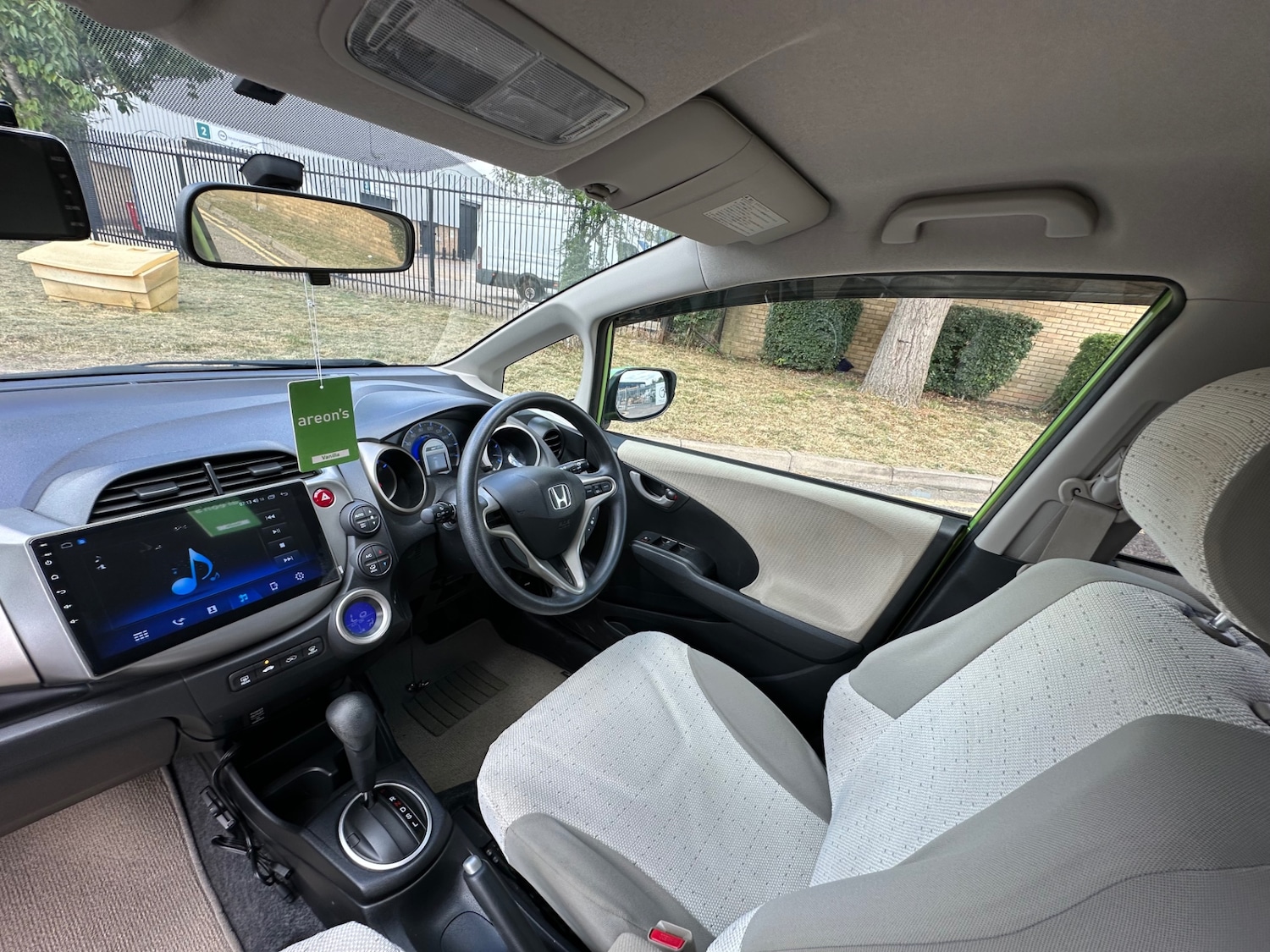 Vehicle 21