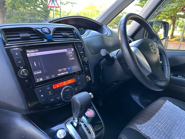 Used Nissan Serena 2014 for sale - 75392223: Photo 23