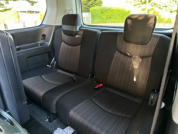 Used Nissan Serena 2014 for sale - 75392223: Photo 30