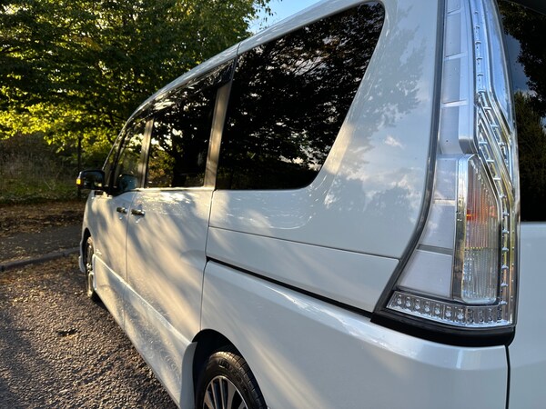Used Nissan Serena 2014 for sale - 75392223: Photo 34