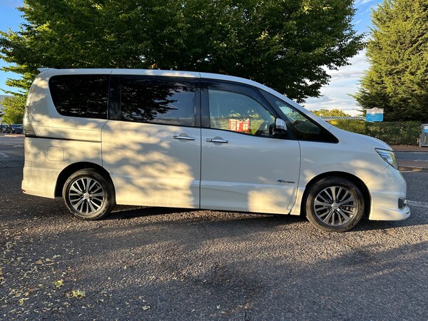 Used Nissan Serena 2014 for sale - 75392223: Photo 48