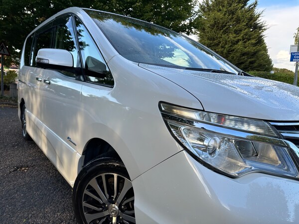 Used Nissan Serena 2014 for sale - 75392223: Photo 4