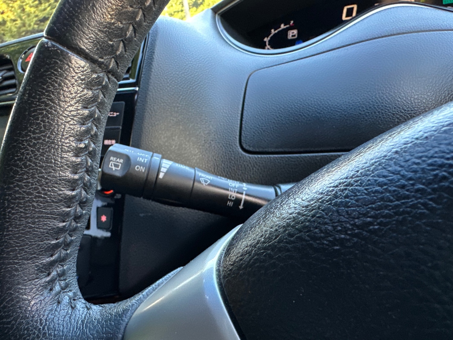 Used Nissan Serena 2014 for sale - 75392223: Photo 75