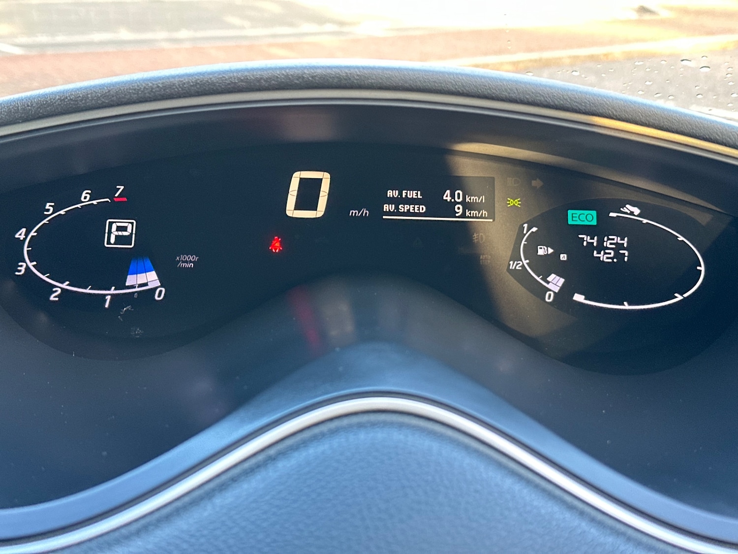 Used Nissan Serena 2014 for sale - 75392223: Photo 76