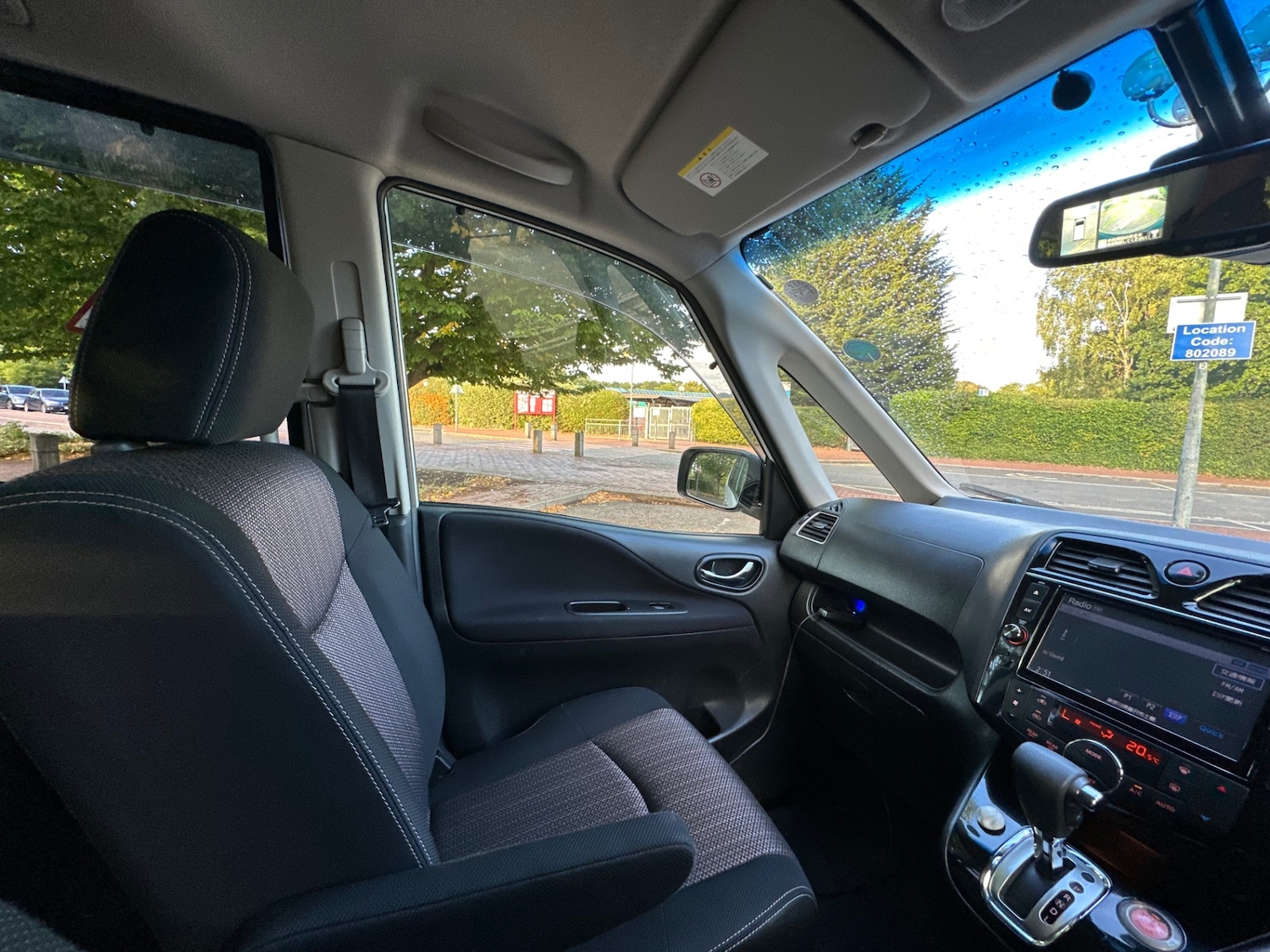 Used Nissan Serena 2014 for sale - 75392223: Photo 83