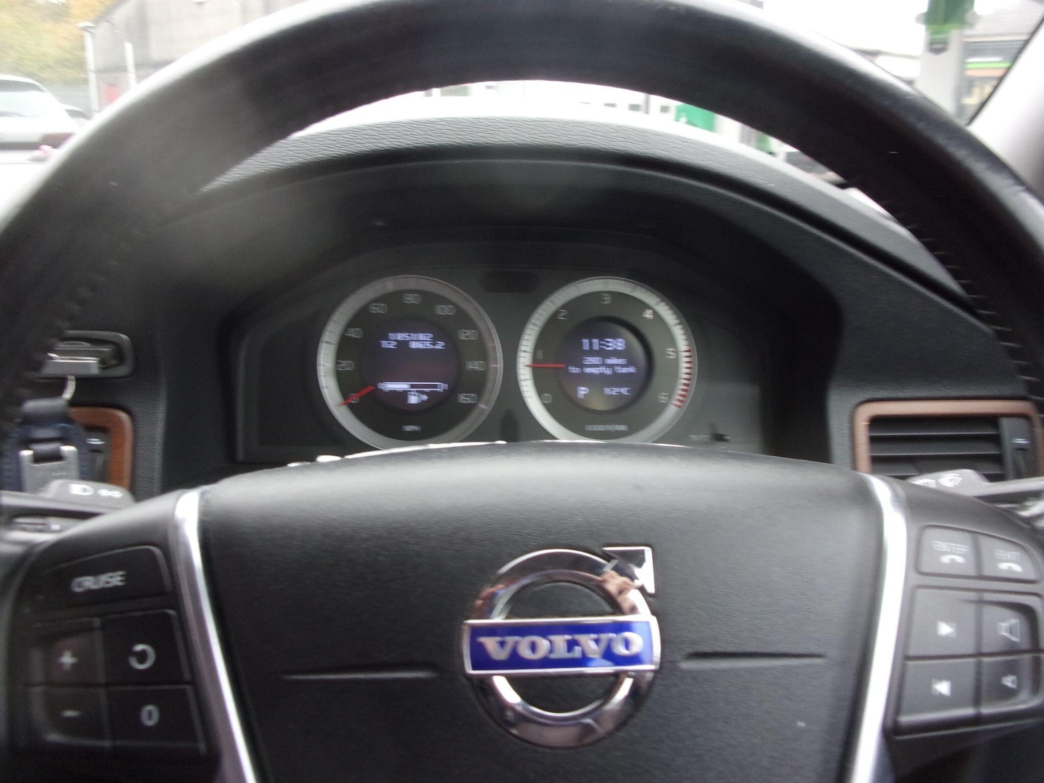 Used Volvo V70 2009 for sale - 76314598: Photo 5