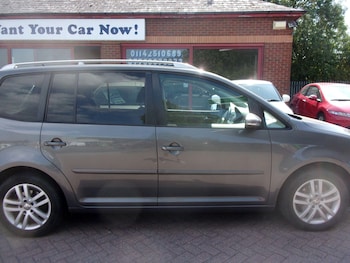 Used Volkswagen Touran 2011 for sale - 79520406: Photo