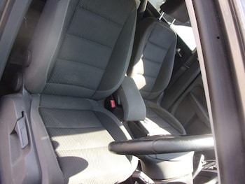 Used Volkswagen Touran 2011 for sale - 79520406: Photo
