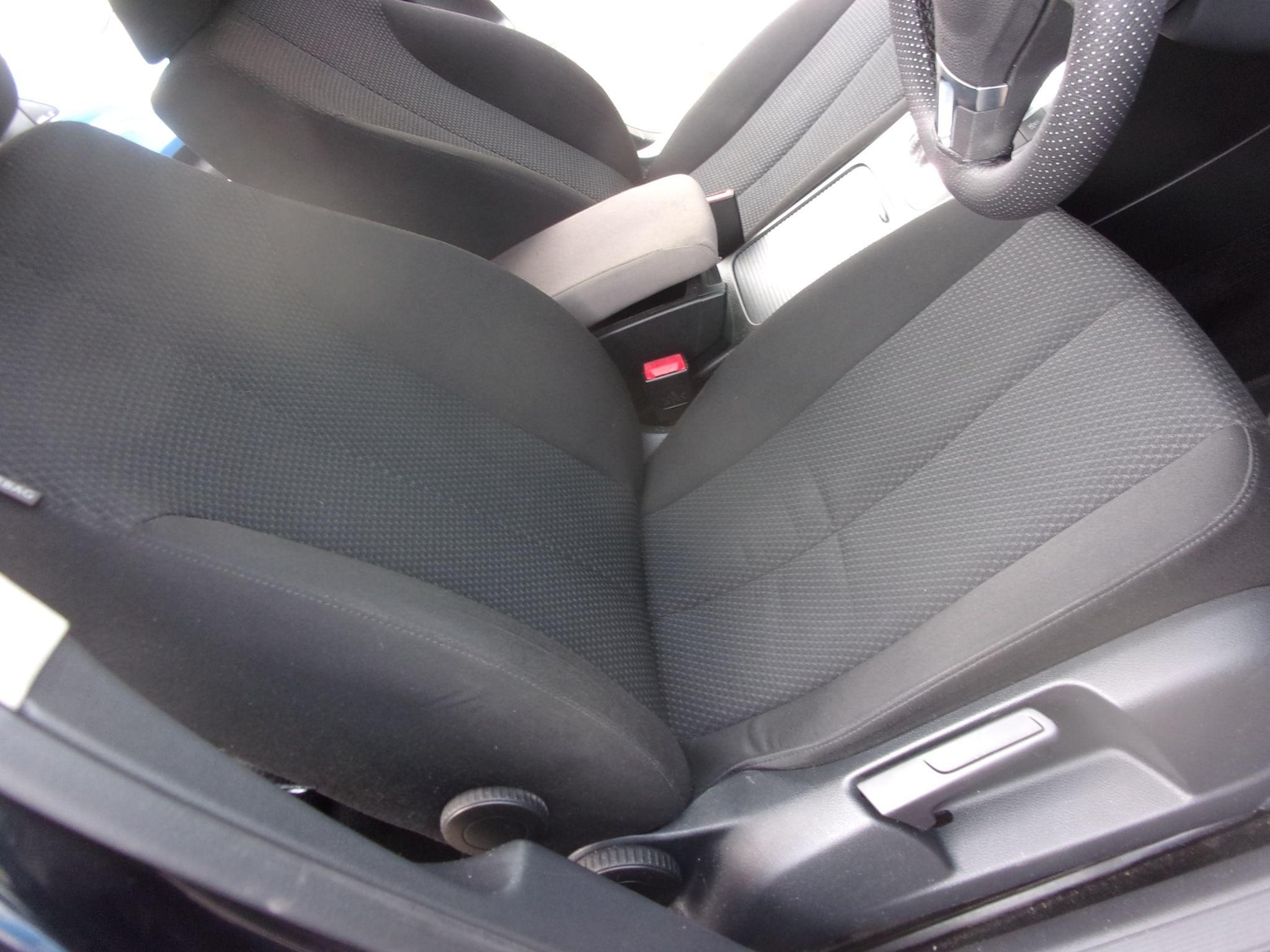 Used Volkswagen Passat 2010 for sale - 76633670: Photo 11