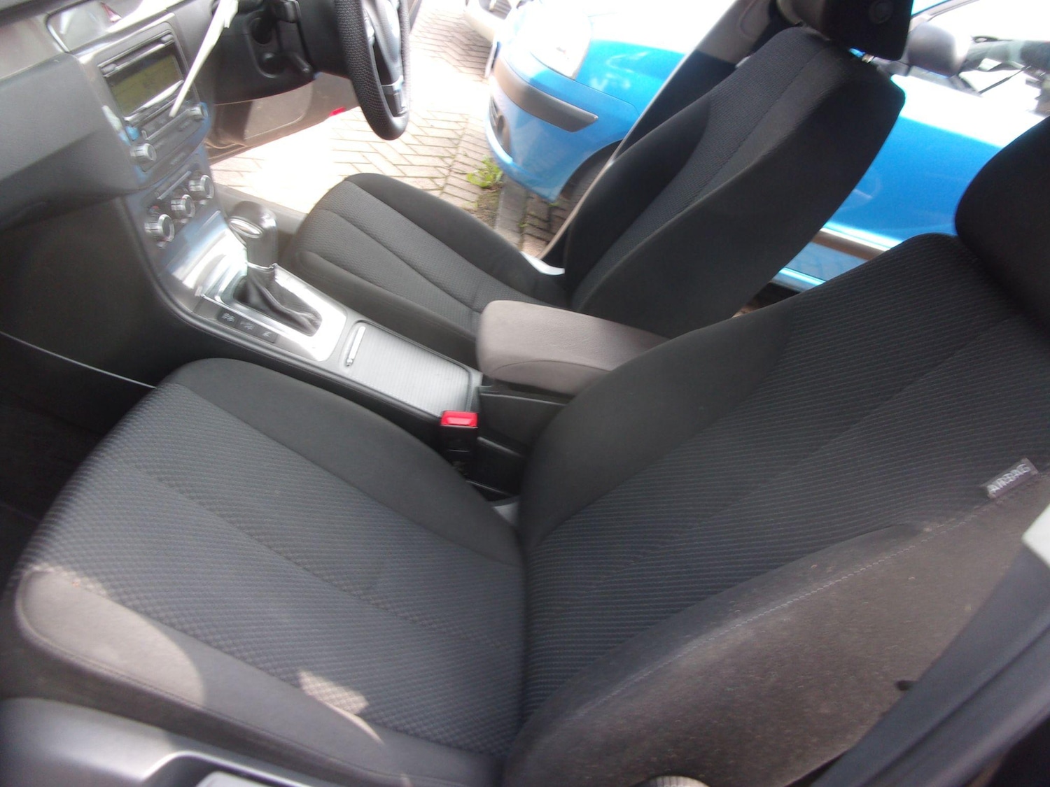 Used Volkswagen Passat 2010 for sale - 76633670: Photo 9