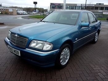 Used Mercedes-Benz C-Class 2000 for sale - 75563915: Photo