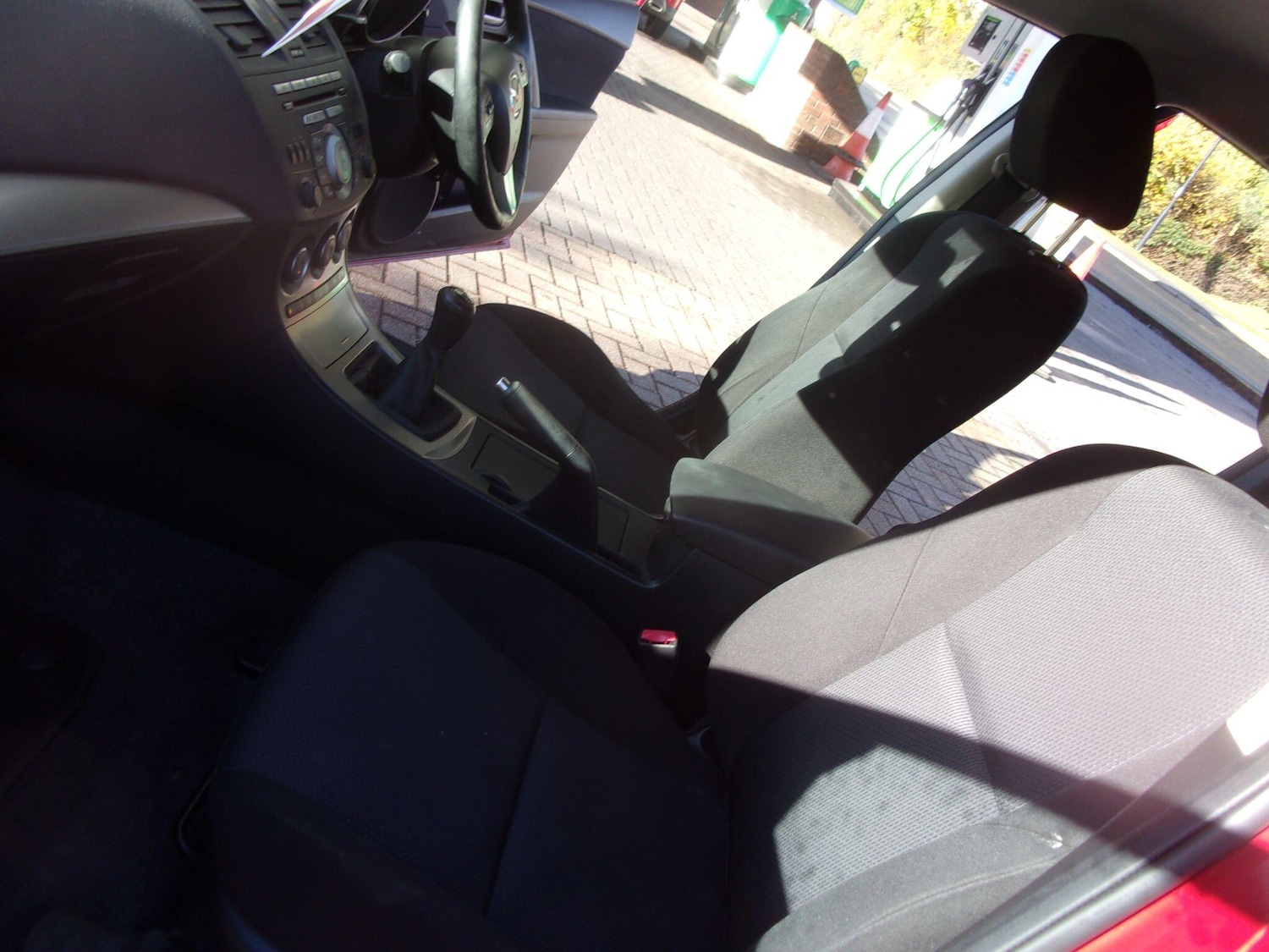 Used Mazda Mazda3 2010 for sale - 76633813: Photo 10