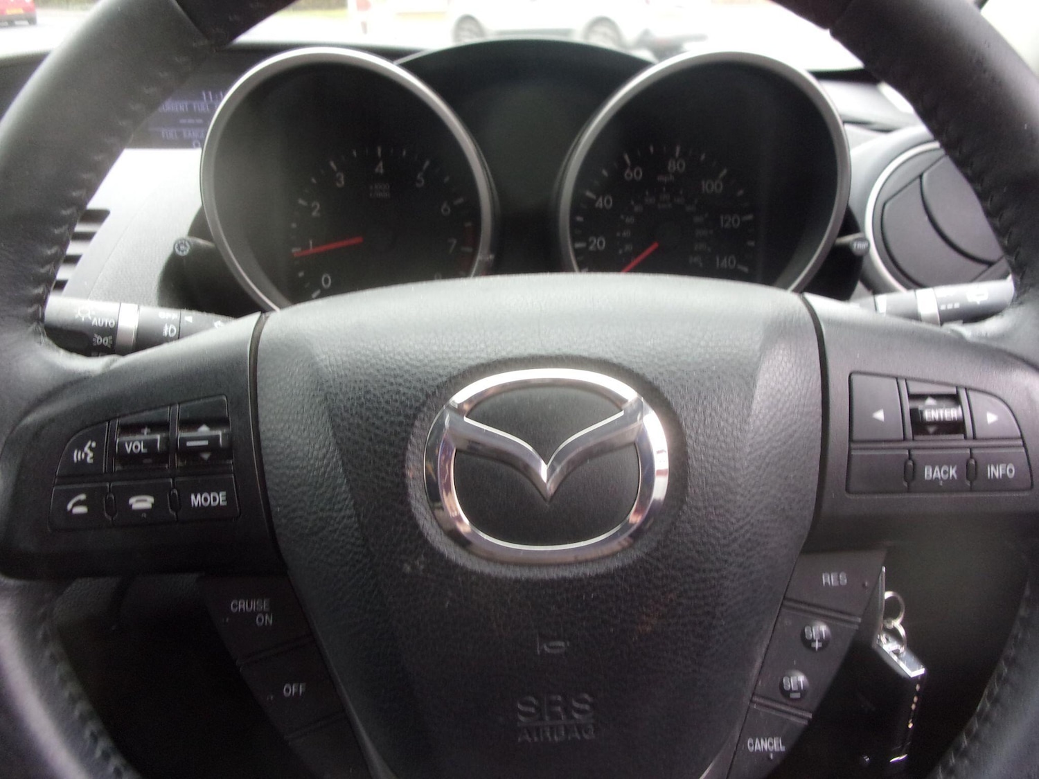 Used Mazda Mazda3 2010 for sale - 76633813: Photo 14