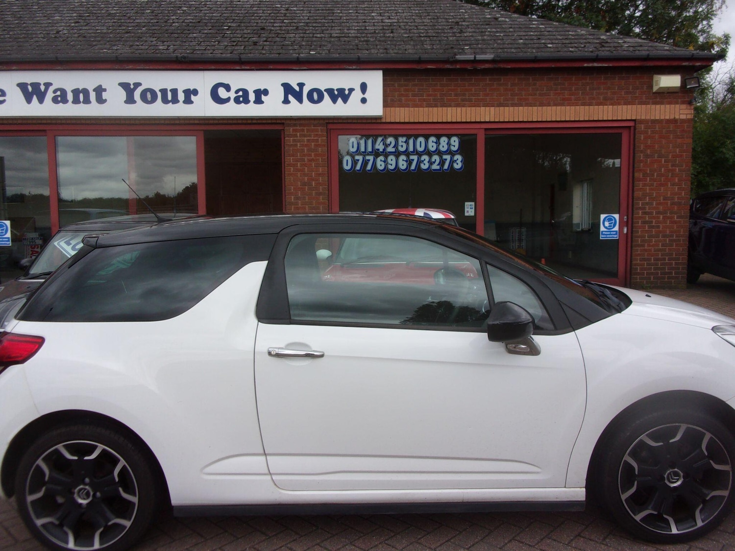 Used Citroen DS3 2011 for sale - 76060899: Photo 1