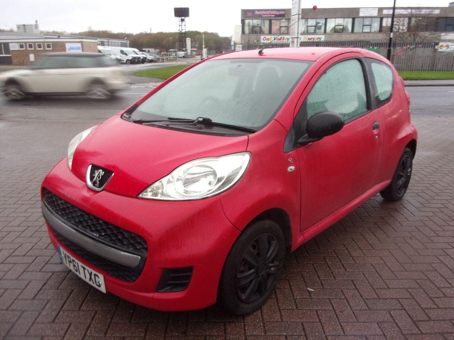 Used Peugeot 107 2012 for sale - 76952677: Photo 3