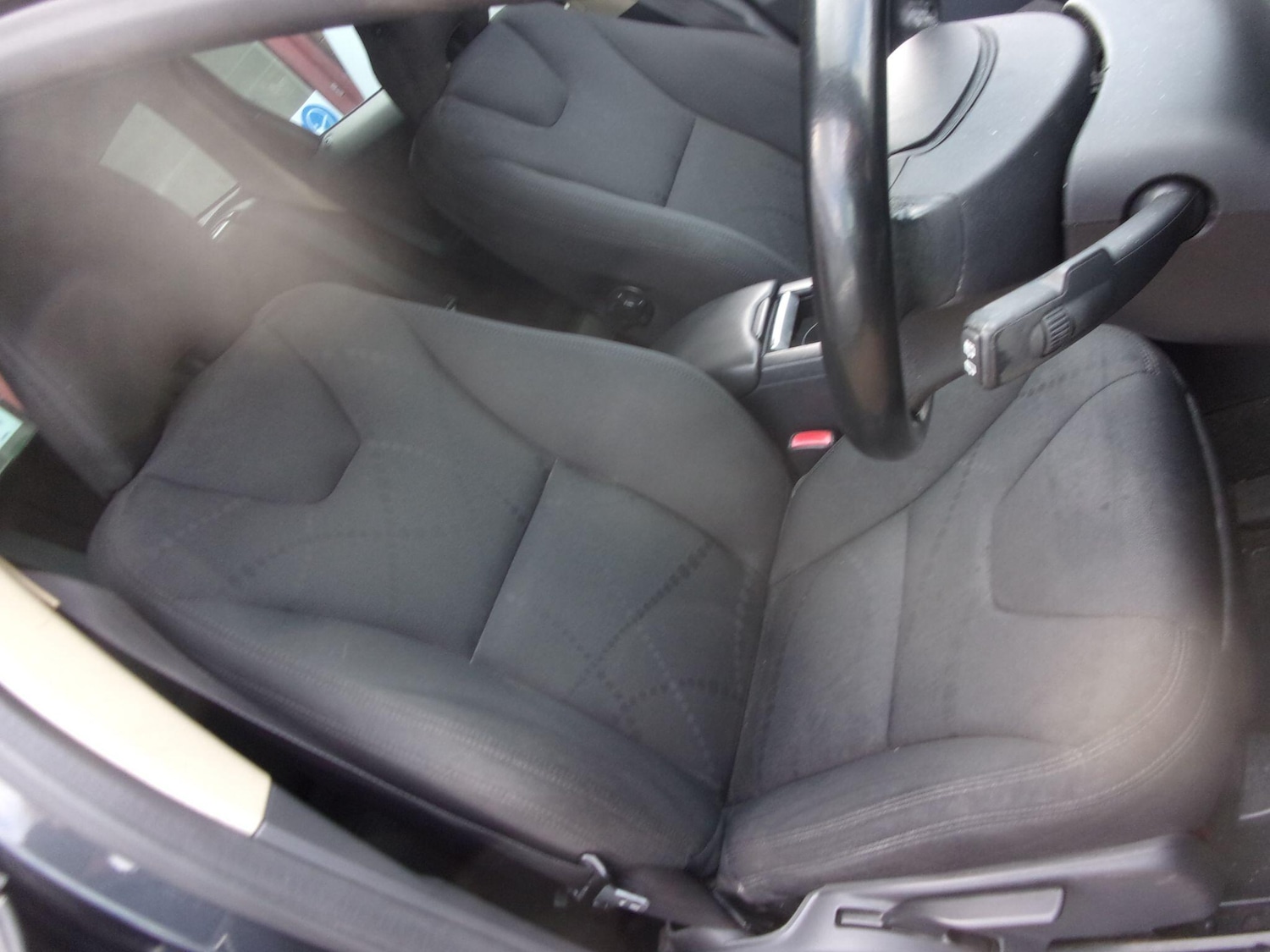 Used Volvo XC60 2010 for sale - 77853445: Photo 2