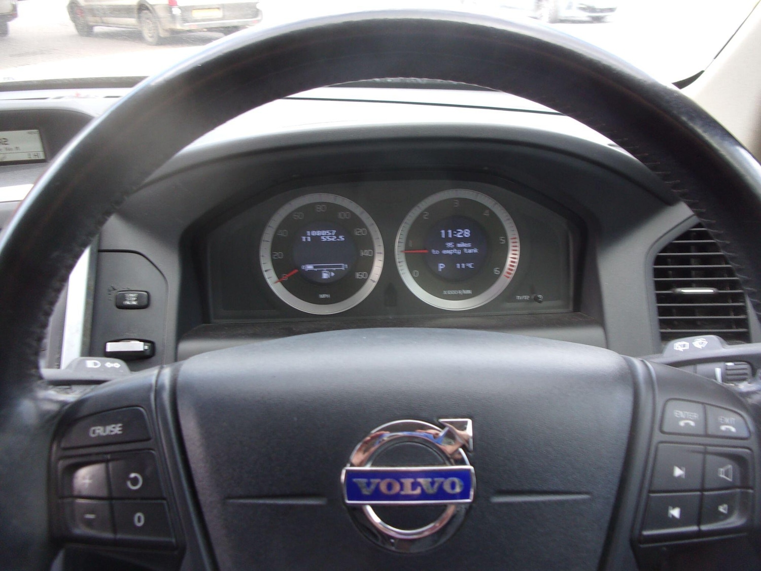 Used Volvo XC60 2010 for sale - 77853445: Photo 4