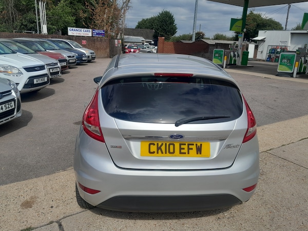 Used Ford Fiesta 2010 for sale - 75673812: Photo 6