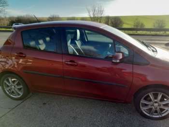 Used Toyota Yaris 2013 for sale - 73240026: Photo