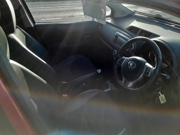 Used Toyota Yaris 2013 for sale - 73240026: Photo 5