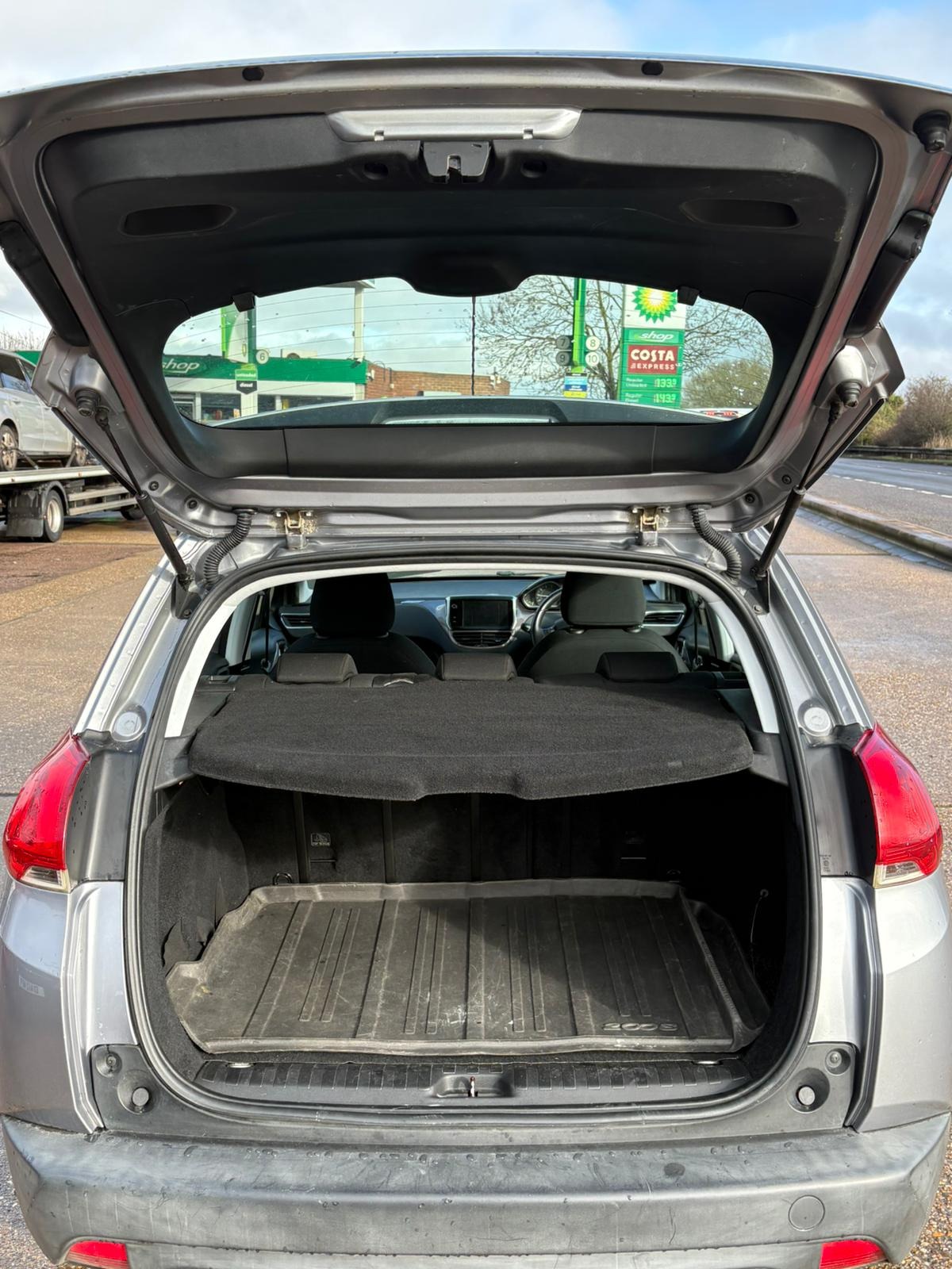 Used Peugeot 2008 2014 for sale - 77475499: Photo 6