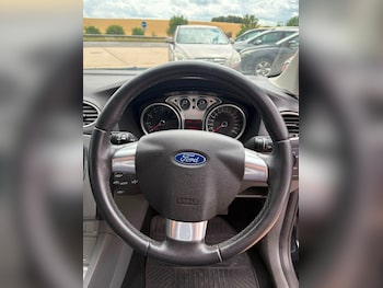 Used Ford Focus 2011 for sale - 79068865: Photo