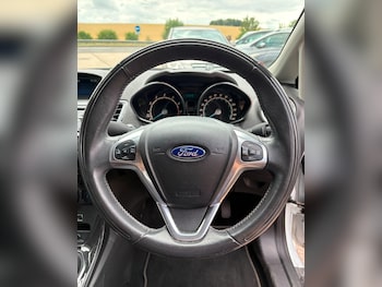 Used Ford Fiesta 2014 for sale - 79068251: Photo