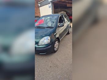 Used Toyota Yaris 2003 for sale - 78415142: Photo