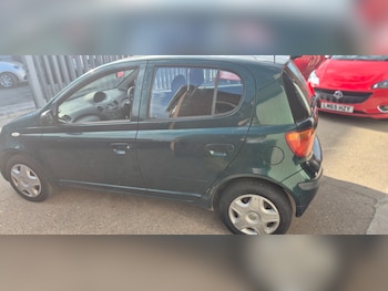 Used Toyota Yaris 2003 for sale - 78415142: Photo