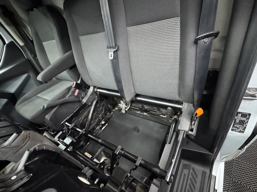 Used Ford Transit Custom 2015 for sale - 76147456: Photo 28