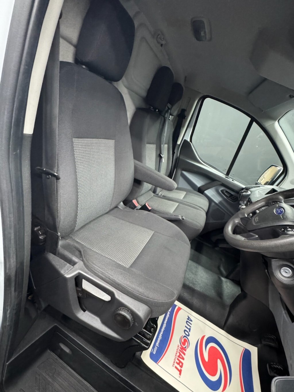 Used Ford Transit Custom 2015 for sale - 76147456: Photo 31