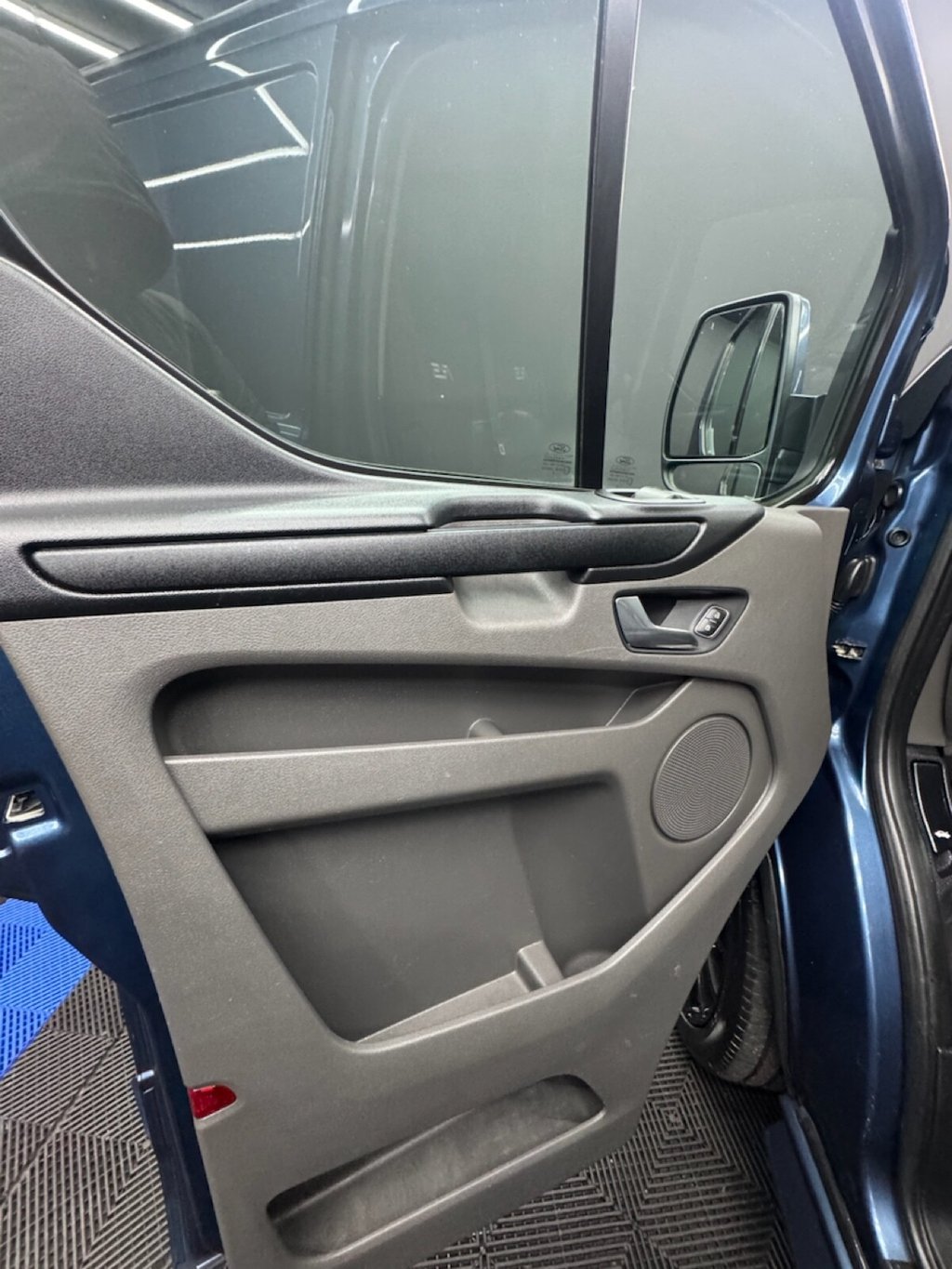 Used Ford Transit Custom 2018 for sale - 77593988: Photo 38