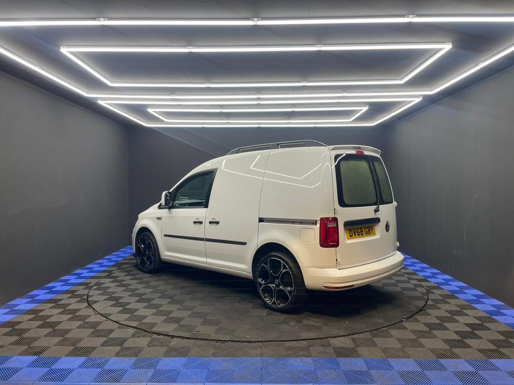 Used Volkswagen Caddy 2018 for sale - 76654413: Photo 11