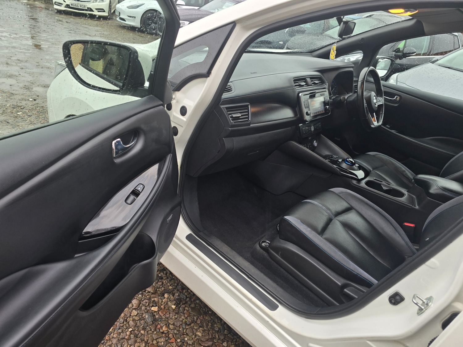 Used Nissan Leaf 2018 for sale - 77522384: Photo 10