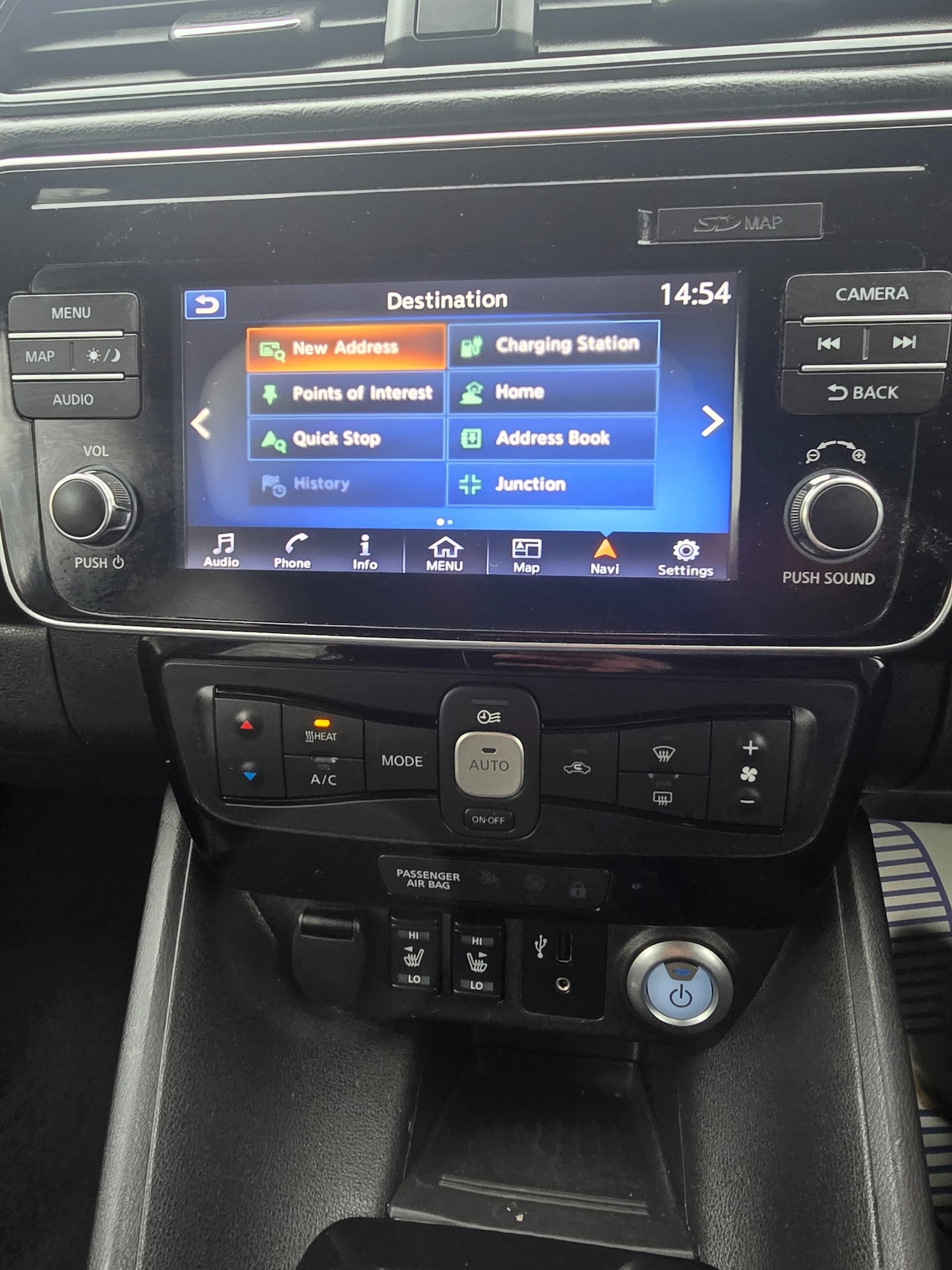 Used Nissan Leaf 2018 for sale - 77522384: Photo 24