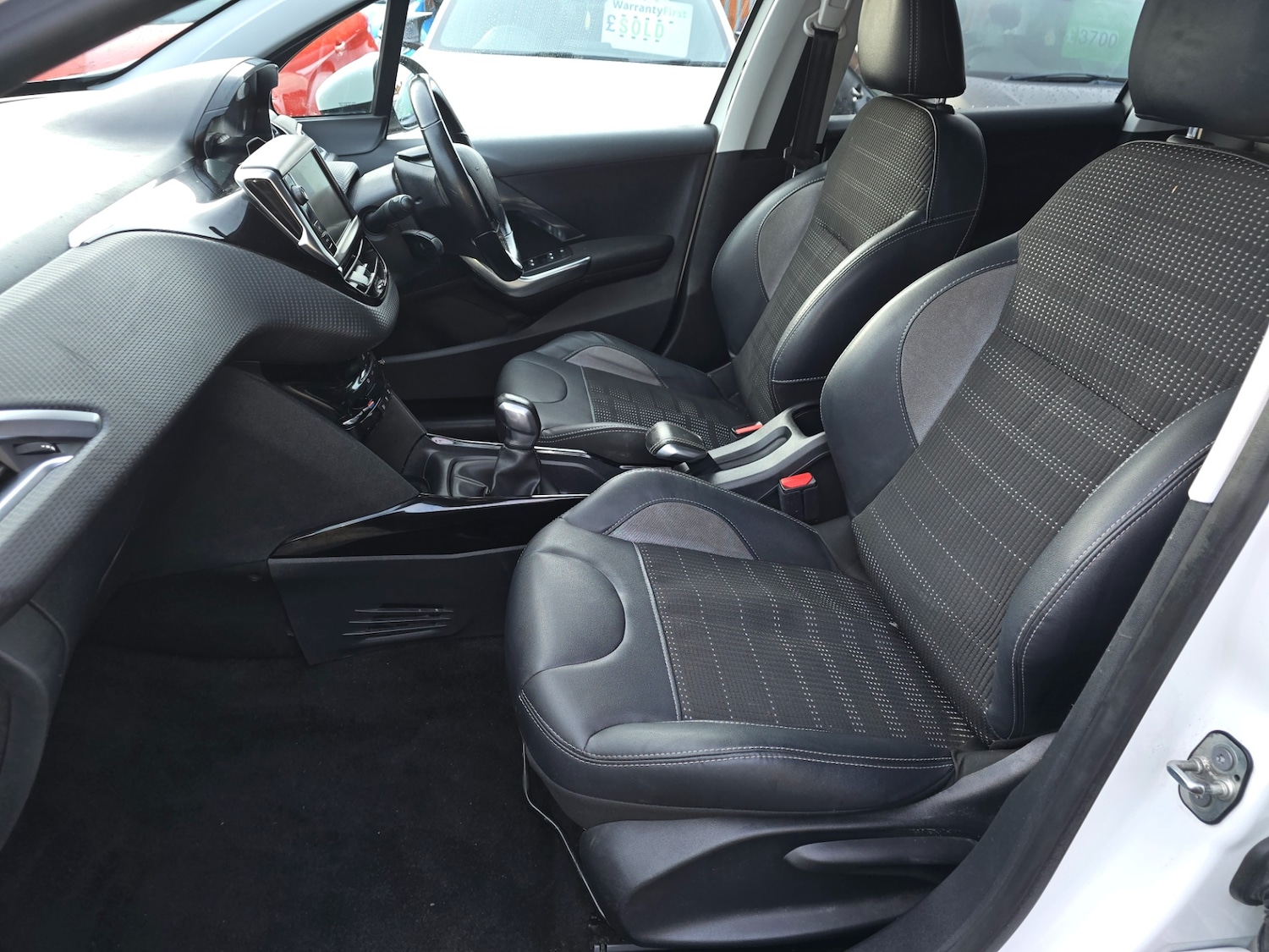 Used Peugeot 2008 2016 for sale - 76987017: Photo 10