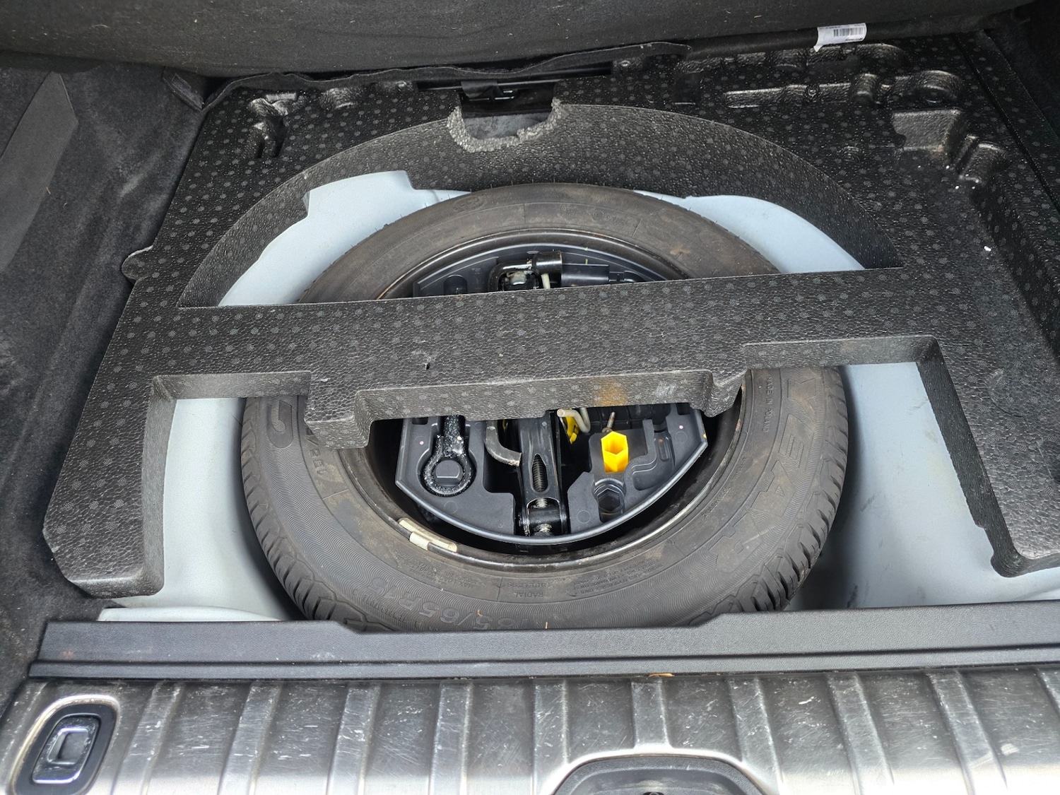 Used Peugeot 2008 2016 for sale - 76987017: Photo 21