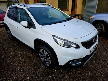 Used Peugeot 2008 2016 for sale - 76987017: Photo