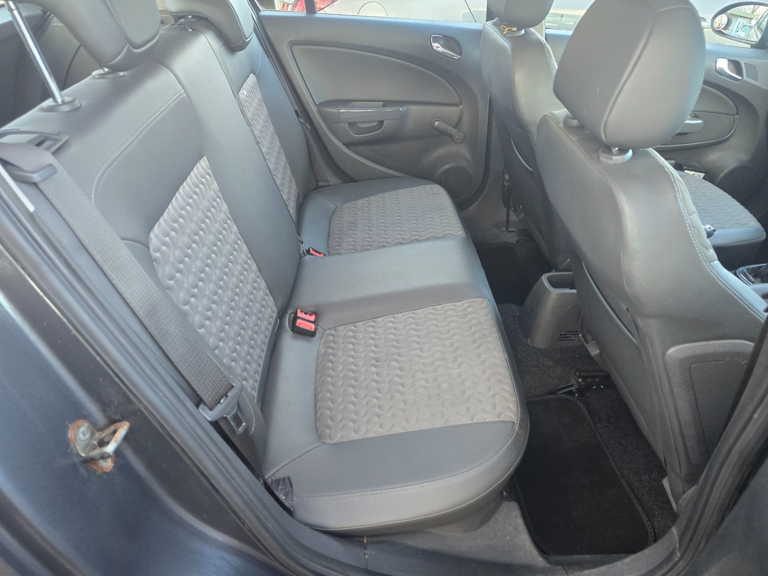 Used Vauxhall Corsa 2011 for sale - 77548136: Photo 12