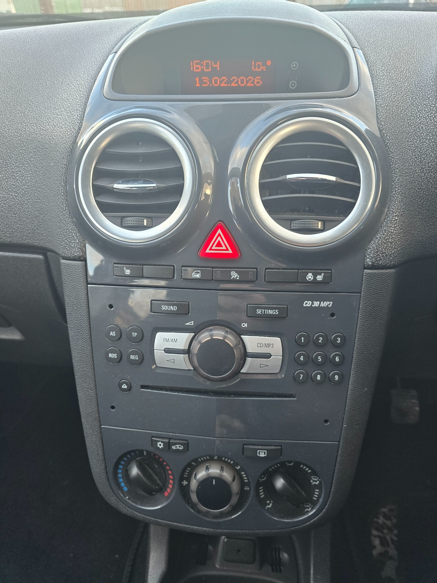 Used Vauxhall Corsa 2011 for sale - 77548136: Photo 14