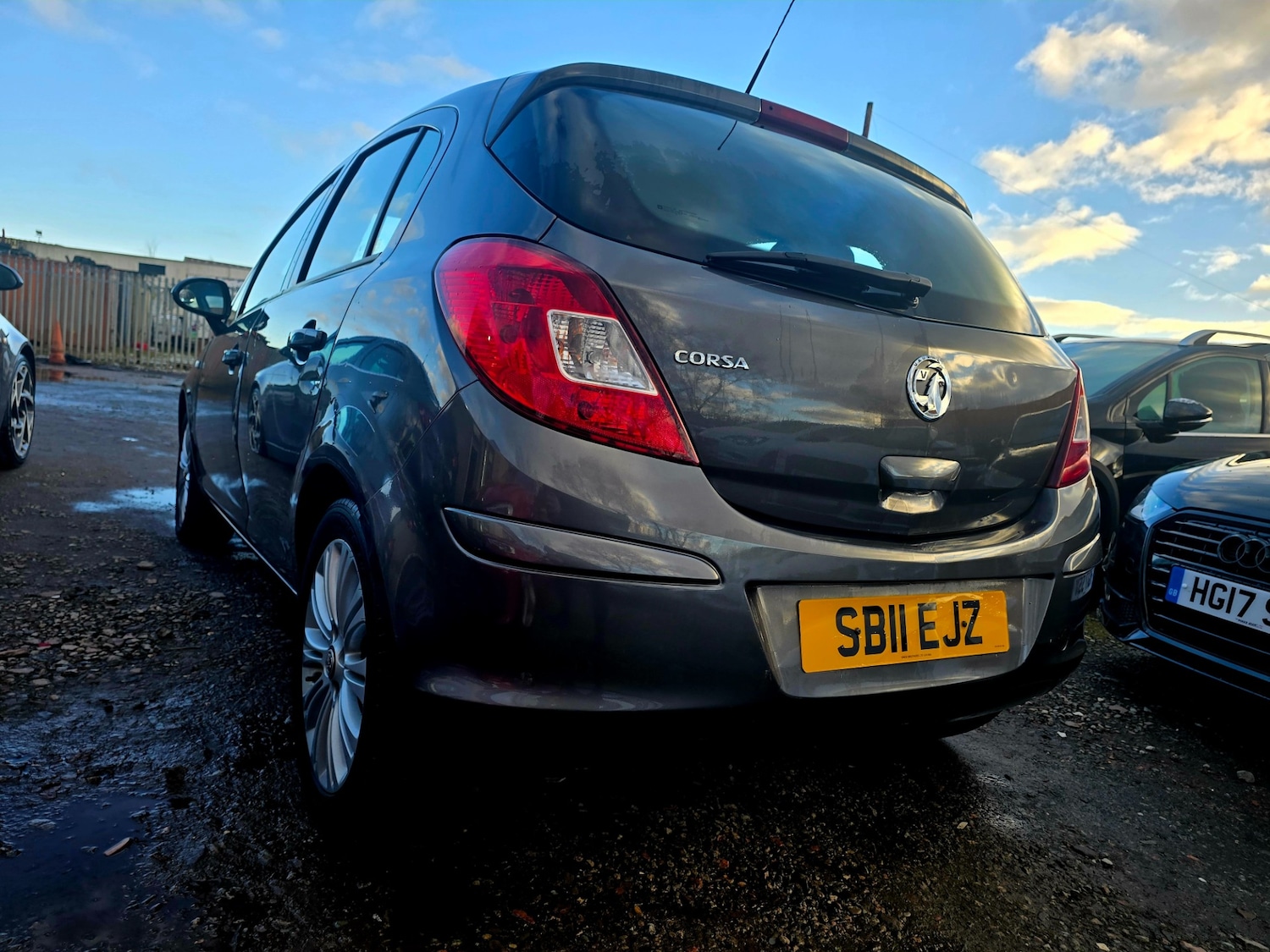Used Vauxhall Corsa 2011 for sale - 77548136: Photo 7