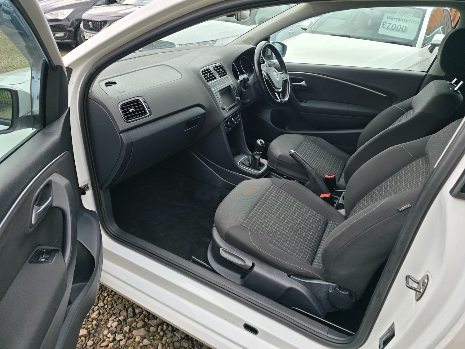 Used Volkswagen Polo 2017 for sale - 76233005: Photo 9