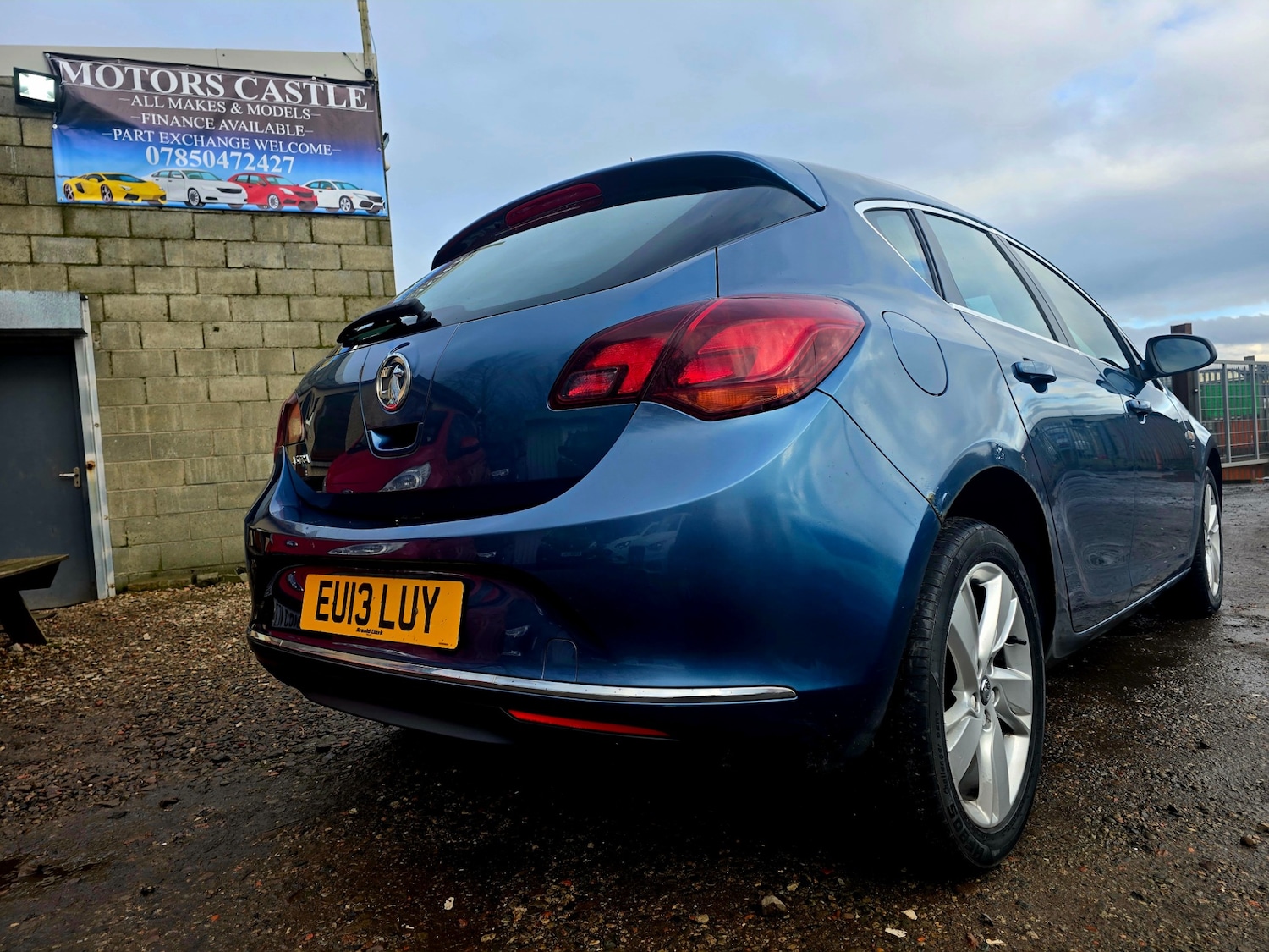 Used Vauxhall Astra 2013 for sale - 77491057: Photo 3