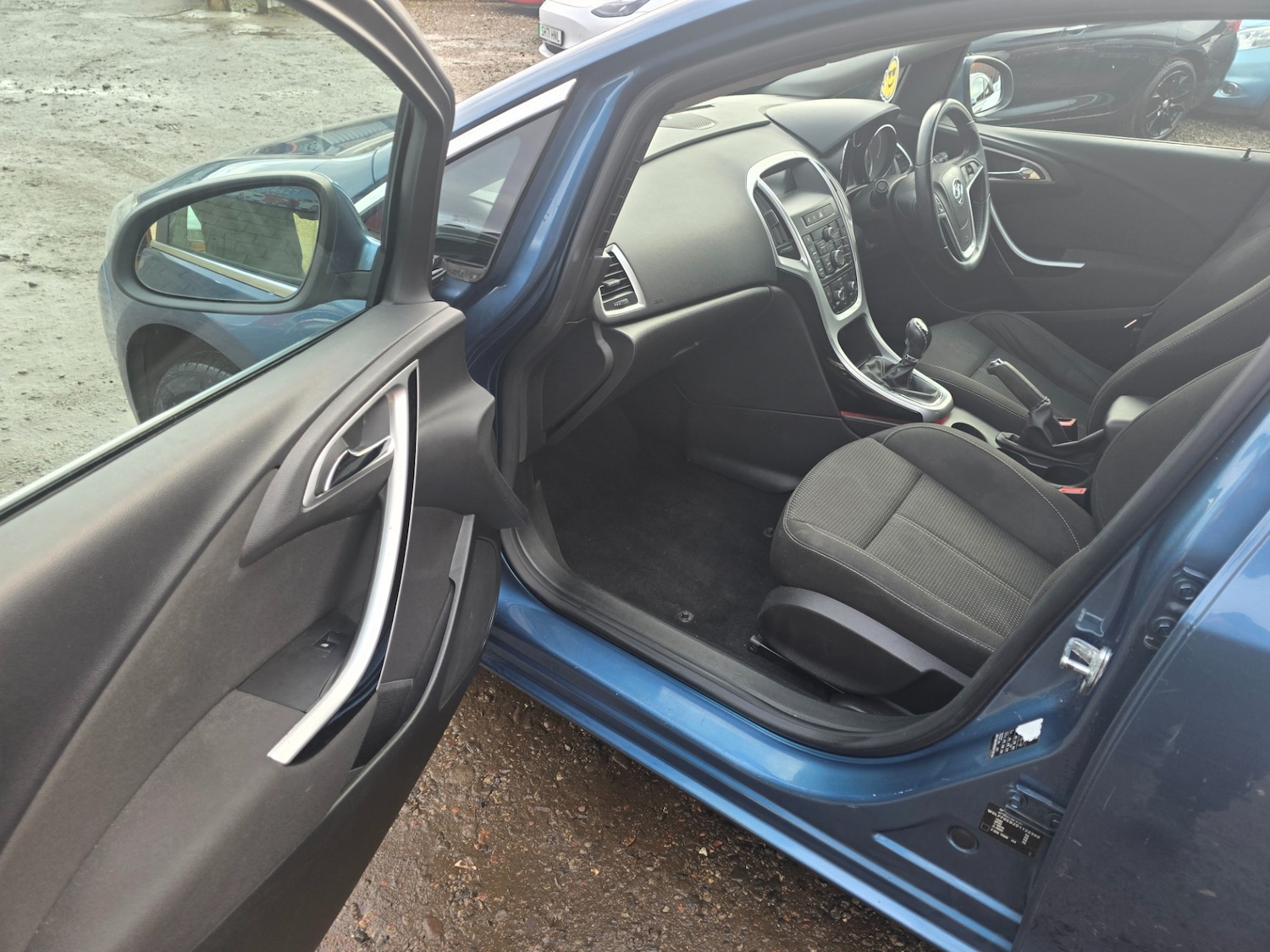 Used Vauxhall Astra 2013 for sale - 77491057: Photo 9