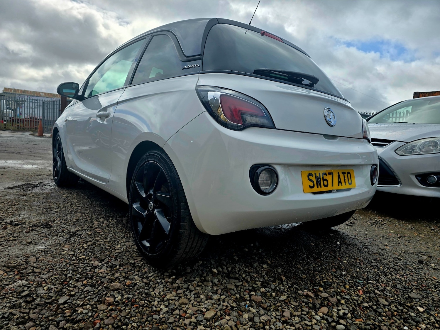 Used Vauxhall ADAM 2017 for sale - 77906730: Photo 3