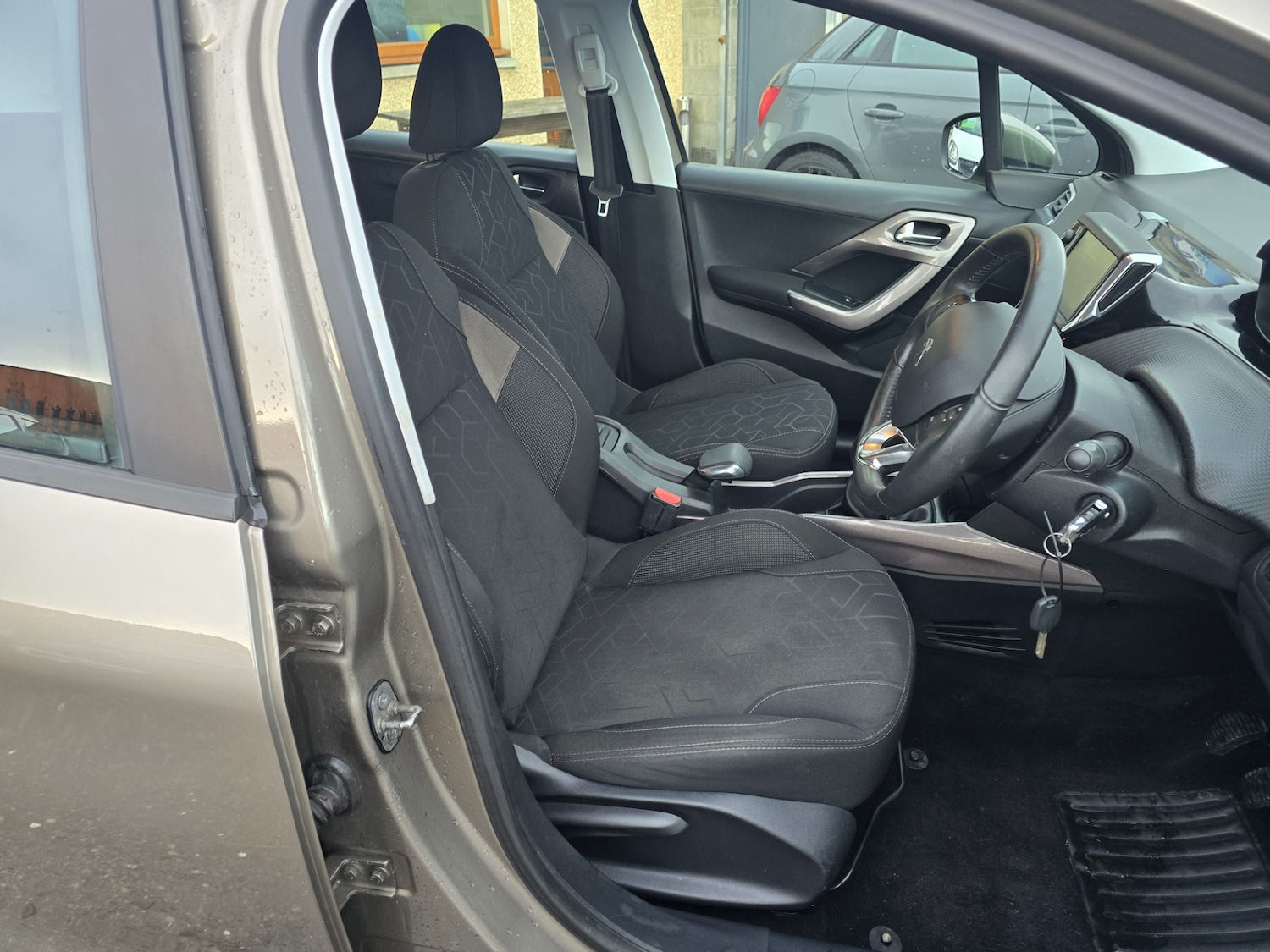 Used Peugeot 2008 2016 for sale - 77228467: Photo 11