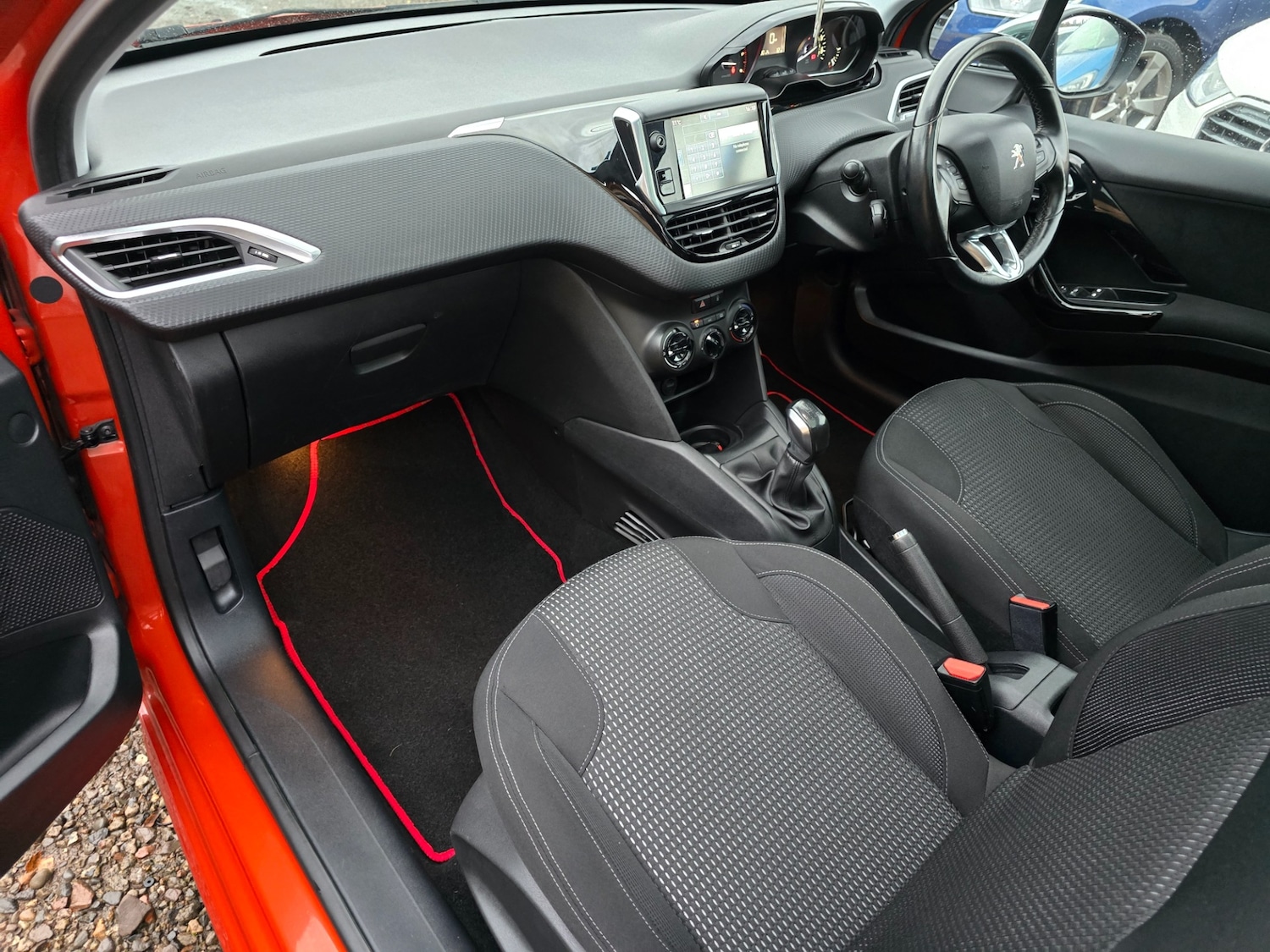 Used Peugeot 208 2016 for sale - 76848816: Photo 12