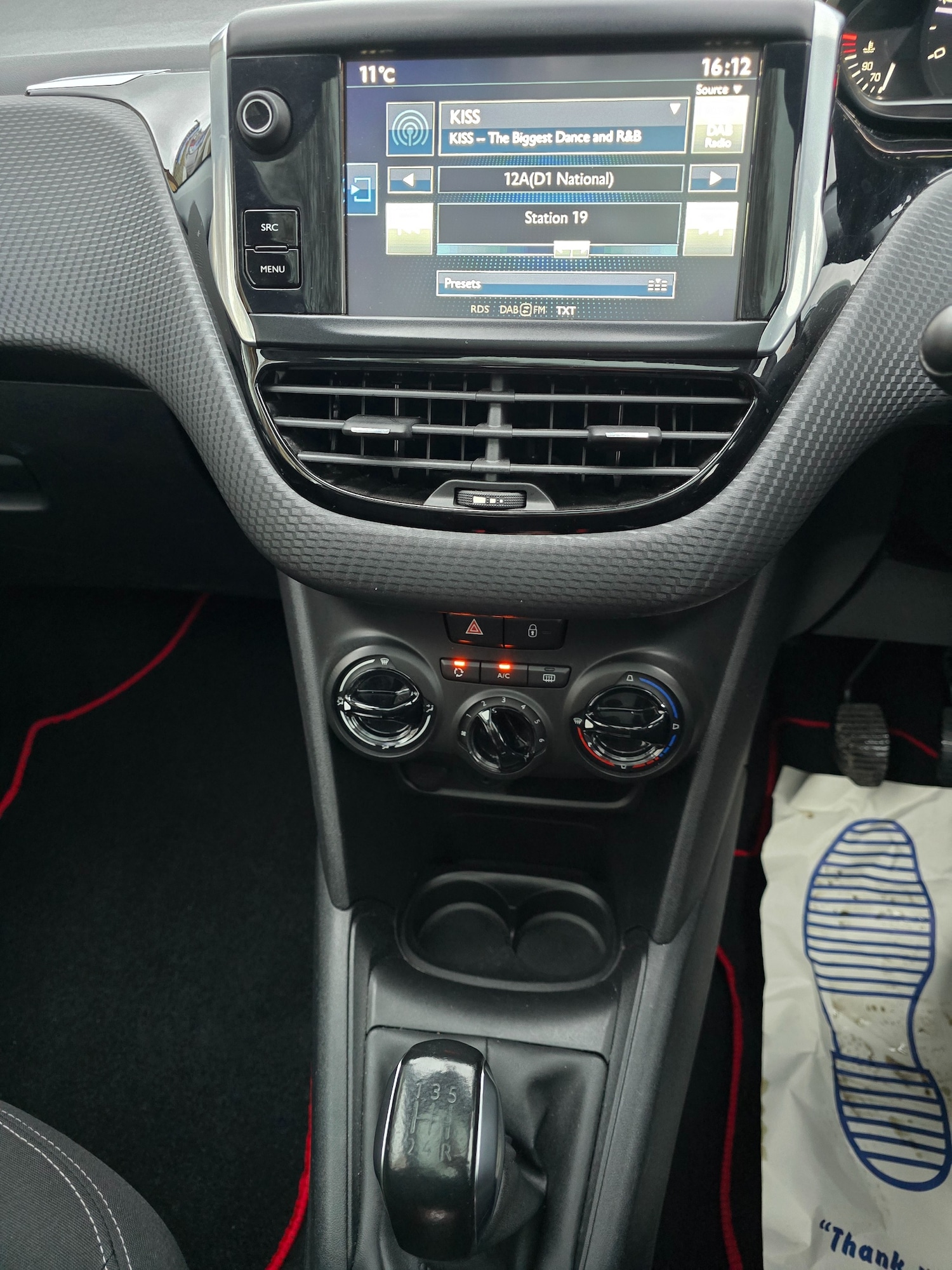 Used Peugeot 208 2016 for sale - 76848816: Photo 19