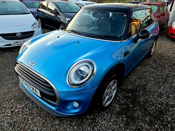 Used MINI Hatch 2018 for sale - 77047497: Photo